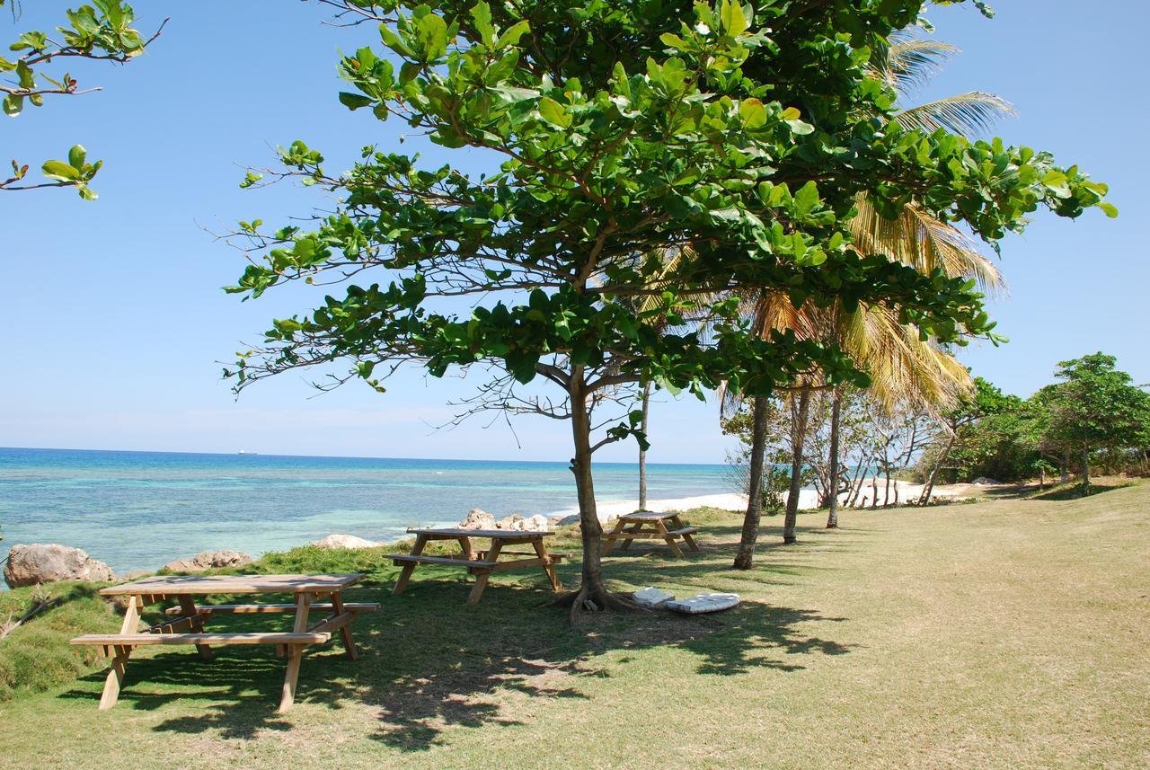 Luxury Villa Sleeps 6, Beach Access, Бухта Монтего Экстерьер фото