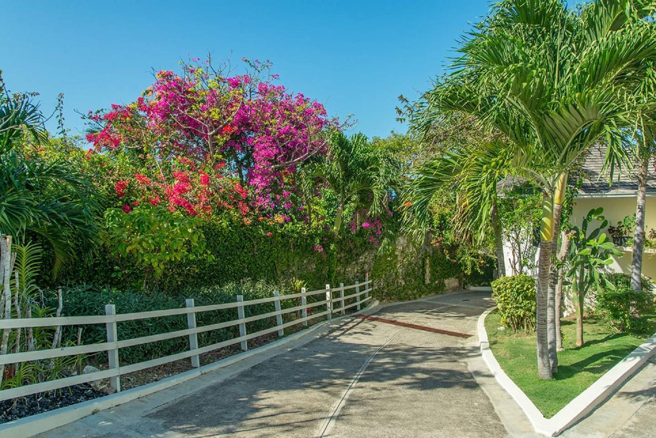 Luxury Villa Sleeps 6, Beach Access, Бухта Монтего Экстерьер фото